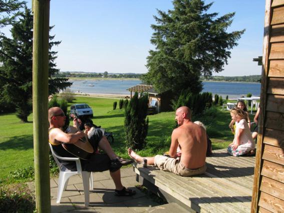 Vikaer Strand Camping & Cottages Diernæs 部屋 写真