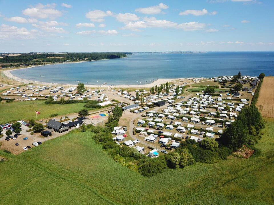 Vikaer Strand Camping & Cottages Diernæs エクステリア 写真