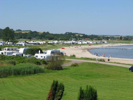 Vikaer Strand Camping & Cottages Diernæs エクステリア 写真